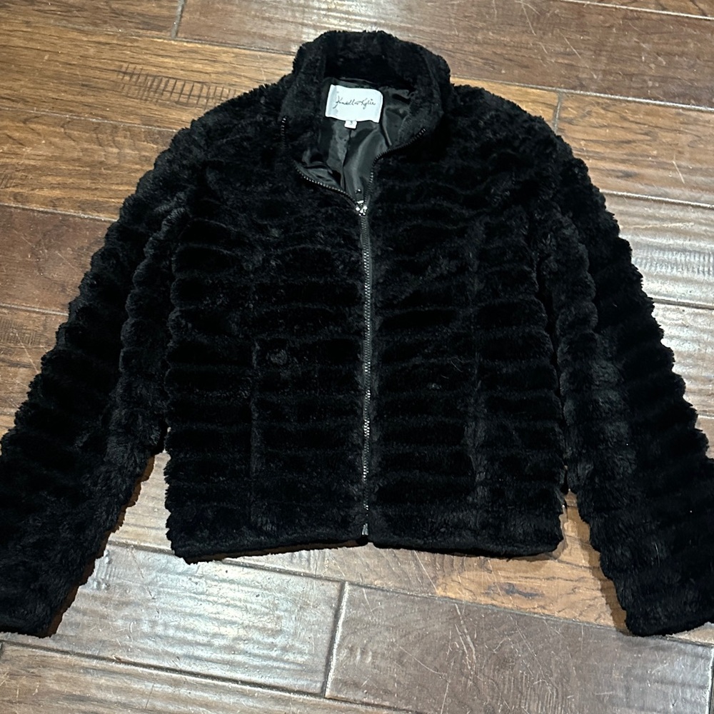 Kendall &‎ Kylie Black Teddy Jacket
